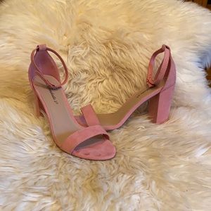 Breckelles Dress Pumps